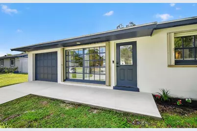432 W Shadyside Circle, West Palm Beach, FL 33415 - Photo 2