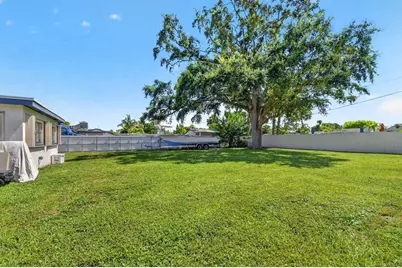432 W Shadyside Circle, West Palm Beach, FL 33415 - Photo 32