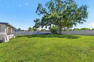 432 W Shadyside Cir, West Palm Beach, FL 33415 - Photo 32