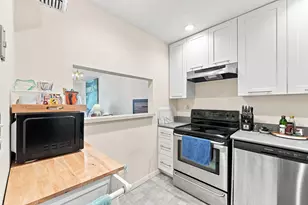 3000 E Sunrise Lakes Dr E, Sunrise, FL 33322 - Photo 6