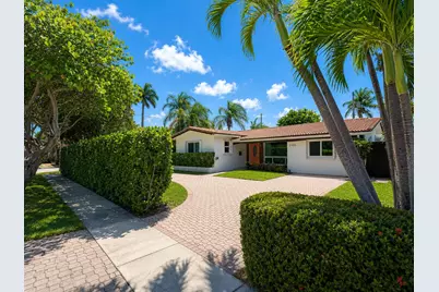 2100 N 14th Terrace, Hollywood, FL 33020 - Photo 2