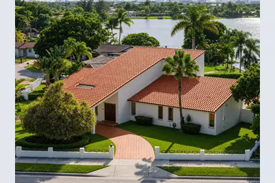 1110 SW 97th Avenue, Miami, FL 33174 - Photo 2