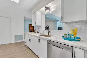 7500 NW 73rd Ave, Tamarac, FL 33321 - Photo 8