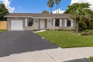 2681 NW 108th Ave, Sunrise, FL 33322 - Photo 2
