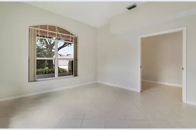 639 NW Venetto Court, Port Saint Lucie, FL 34986 - Photo 8