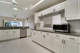 639 NW Venetto Ct, Port Saint Lucie, FL 34986 - Photo 10