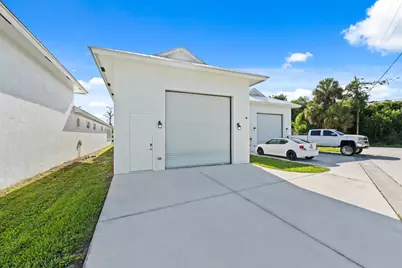 4984 SE Railway Avenue, Stuart, FL 34997 - Photo 4