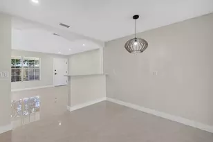 3943 Roan Ct W, Palm Beach Gardens, FL 33403 - Photo 10