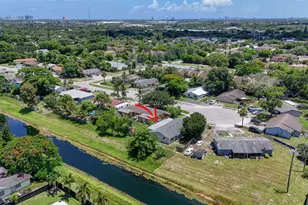 3943 Roan Ct W, Palm Beach Gardens, FL 33403 - Photo 38
