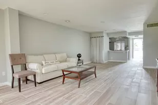 4471 Luxemburg Ct, Lake Worth, FL 33467 - Photo 8