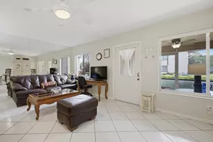 407 Pine Glen Ln, Greenacres, FL 33463 - Photo 20