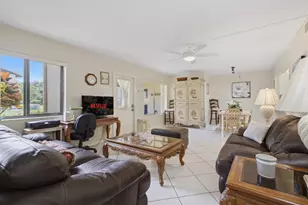 407 Pine Glen Ln, Greenacres, FL 33463 - Photo 4
