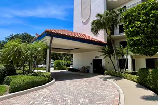 370 Golfview Rd, North Palm Beach, FL 33408 - Photo 2