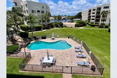 370 Golfview Road #302, North Palm Beach, FL 33408 - Photo 6