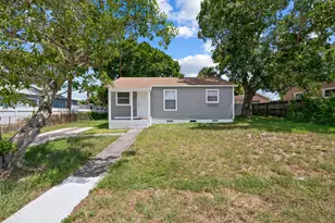 947 43rd St, West Palm Beach, FL 33407 - Photo 1