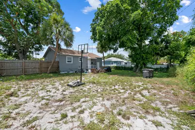 947 43rd Street, West Palm Beach, FL 33407 - Photo 16