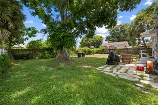 947 43rd St, West Palm Beach, FL 33407 - Photo 14