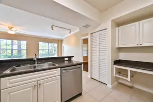 356 SE Rogers Ct, Stuart, FL 34994 - Photo 8