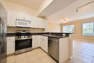 356 SE Rogers Ct, Stuart, FL 34994 - Photo 2