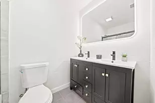 8026 SW 20th Ct, Davie, FL 33324 - Photo 4