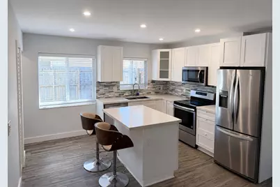 1077 NE 34th Street #3, Oakland Park, FL 33334 - Photo 6