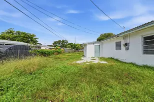 1640 NE 32nd Pl, Pompano Beach, FL 33064 - Photo 28