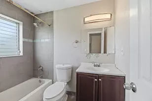 1640 NE 32nd Pl, Pompano Beach, FL 33064 - Photo 24