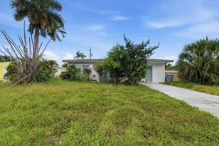 1640 NE 32nd Pl, Pompano Beach, FL 33064 - Photo 1