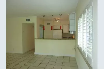 2124 NE 5th Avenue #103, Wilton Manors, FL 33305 - Photo 4