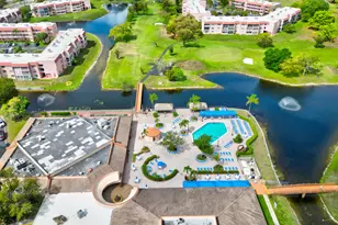 9400 Sunrise Lakes Blvd, Sunrise, FL 33322 - Photo 26