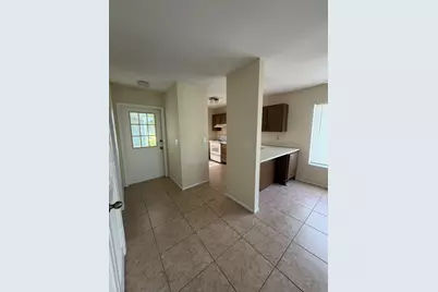 1720 SE Linpark Court, Port Saint Lucie, FL 34952 - Photo 8