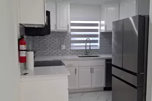2739 Emory Dr W, West Palm Beach, FL 33415 - Photo 14