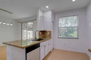 2851 W Prospect Rd, Tamarac, FL 33309 - Photo 18