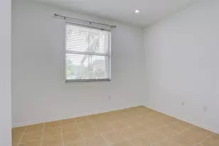 2851 W Prospect Rd, Tamarac, FL 33309 - Photo 12