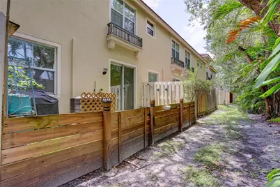 2851 W Prospect Road #305, Tamarac, FL 33309 - Photo 24