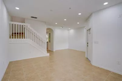 2851 W Prospect Road #305, Tamarac, FL 33309 - Photo 4