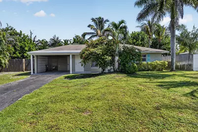 101 E Beverly Road E, Jupiter, FL 33469 - Photo 4