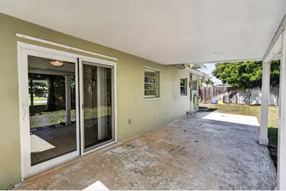 101 E Beverly Road E, Jupiter, FL 33469 - Photo 36