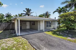 101 E Beverly Road E, Jupiter, FL 33469 - Photo 2
