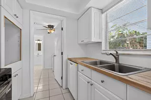 101 E Beverly Road E, Jupiter, FL 33469 - Photo 22