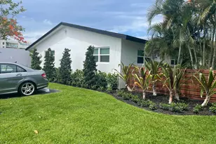 704 NE 23rd Dr, Wilton Manors, FL 33305 - Photo 6