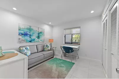 2550 Presidential Way #301, West Palm Beach, FL 33401 - Photo 12
