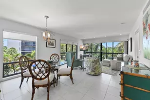 2550 Presidential Way, West Palm Beach, FL 33401 - Photo 2