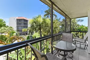 2550 Presidential Way, West Palm Beach, FL 33401 - Photo 26