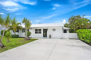19144 SE Arnold Dr, Tequesta, FL 33469 - Photo 1