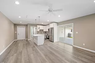 19144 SE Arnold Dr, Tequesta, FL 33469 - Photo 14
