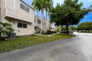 3469 NW 44th St, Oakland Park, FL 33309 - Photo 24