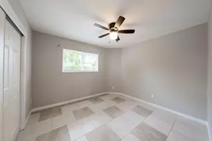 3469 NW 44th St, Oakland Park, FL 33309 - Photo 10