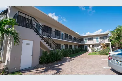 2621 NE 1st Street #7, Pompano Beach, FL 33062 - Photo 8