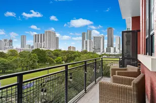 1749 NE Miami Ct, Miami, FL 33132 - Photo 16
